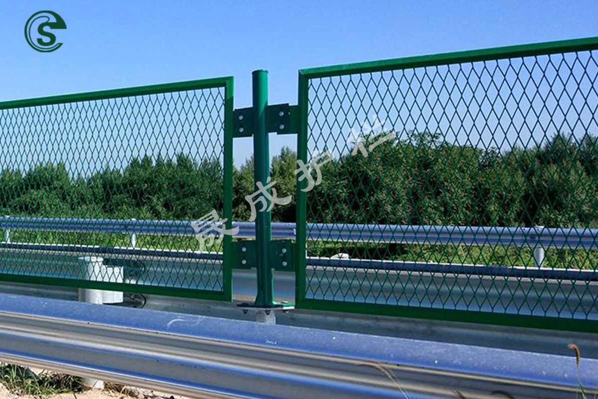 1724054408238263.jpg 防眩網(wǎng)護(hù)欄(詳情)7.jpg